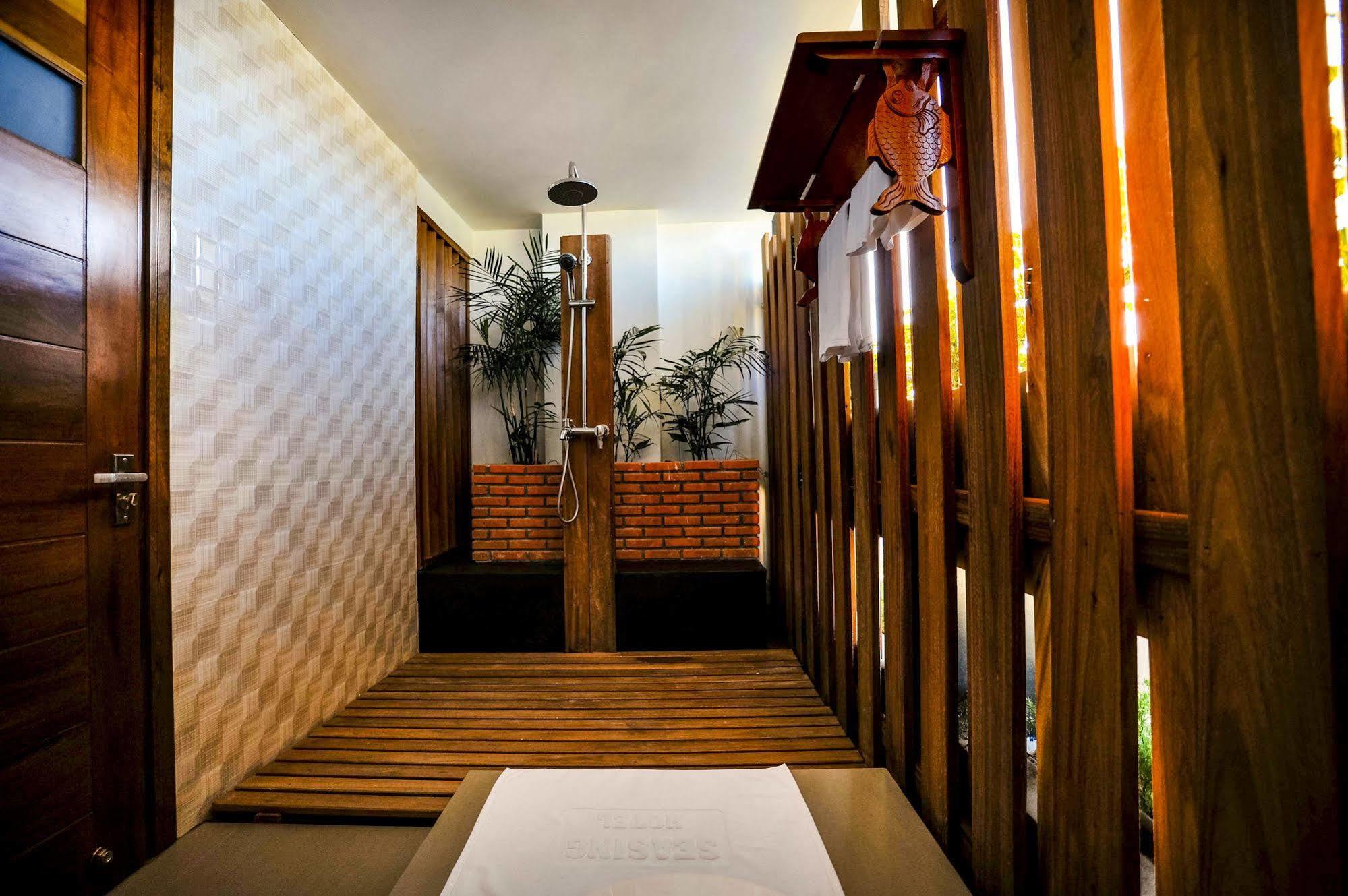 Seasing Boutique Hotel Nha Trang Exteriör bild
